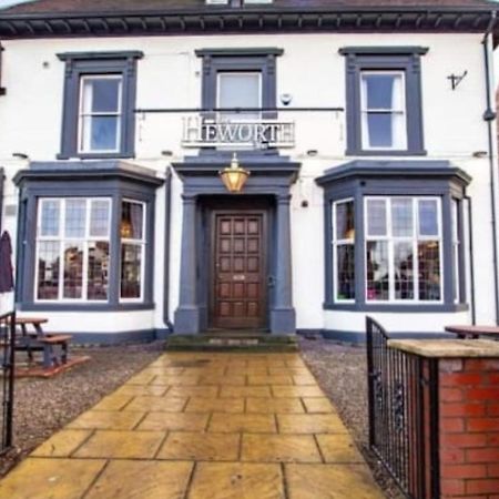 Heworth Inn And Rooms Йорк Экстерьер фото