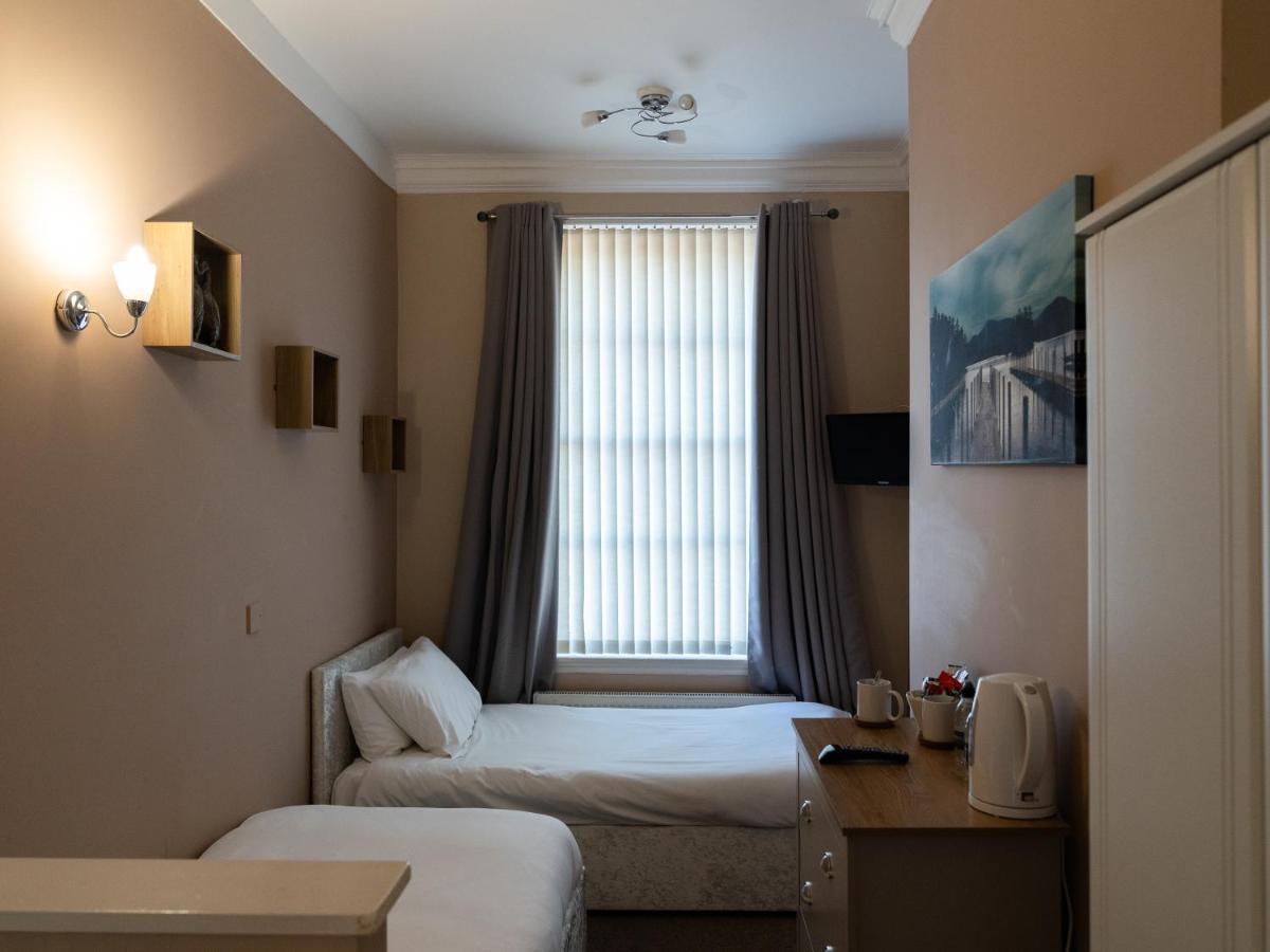 Heworth Inn And Rooms Йорк Экстерьер фото